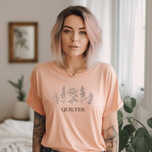 Quilter flora Camicia Quilter, T-shirt da cucito, Camicia Quilting divertente, Regalo Quilter divertente, Regalo per Quilter, Regalo di cucito, Regalo Quilter per le vacanze
