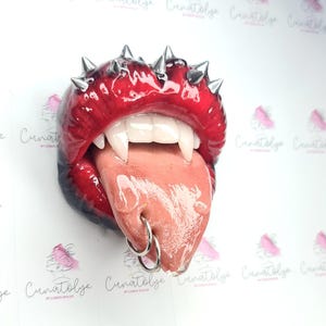 Gothic style designed lips  phone holder / halloween brooch / choker / badge reel / lips phone grip / lips popsocket / vampire / popsockets
