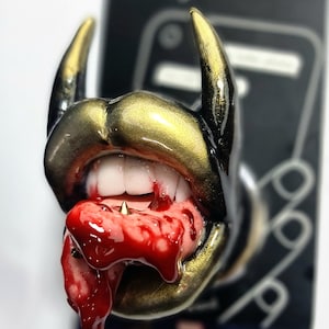 Gothic style designed halloween lips phone holder / brooch / phone grip / choker / badge reel / popsocket / popgrip / popsockets