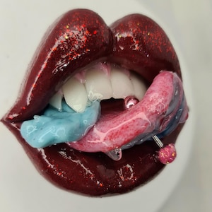 Gothic Lips Phone Grip Brooch Badge Reel