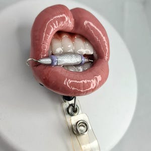 Gothic style designed lips  phone holder / halloween brooch /  dentist badge reel / lips phone grip / lips popsocket / dentist / popsockets/