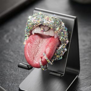 Rhinestone Lips phonegrip