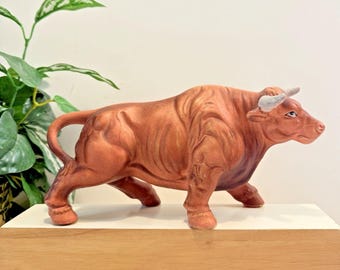 ミニチュア陶器製 水牛 産卵動物 小さな牛 雄牛の置物 小さな彫像
