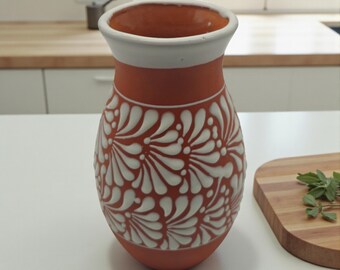 カラフルなタラベラスクータープランター | メキシコのアート