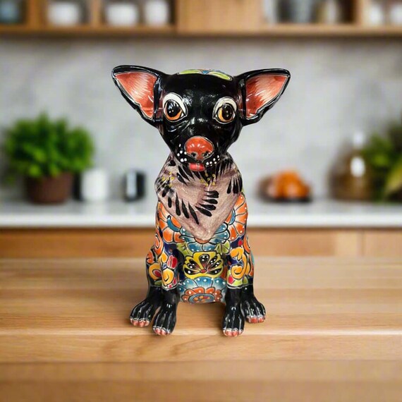 タラベラ焼きチワワ像｜手作りのメキシコ製犬置物 - Etsy 日本
