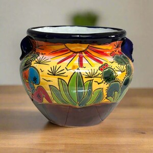 Maceta de Talavera / Maceta mexicana con escena del desierto pintada a mano