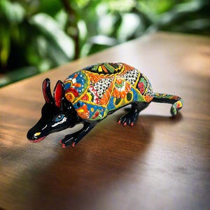 Talavera Gürteltier Statue | Handbemalte mexikanische Volkskunst Tier