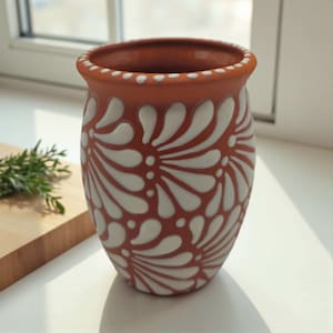 Terracotta reliëf Cantarito | Handgemaakte Mexicaanse aardewerken beker