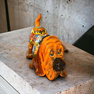 Estatua colorida de perro de Talavera / Arte canino mexicano artesanal (tamaño mediano)