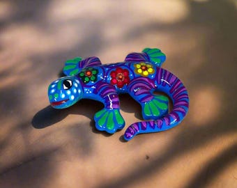 Talavera Lizard Figurine | Mexican Handcrafted Wall Decor