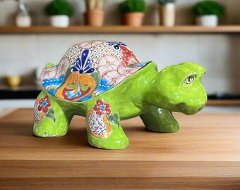 装飾的な亀付き陶器の器 タラベラ焼きの亀の置物｜手描きのメキシコ製陶器の亀 - Etsy 日本