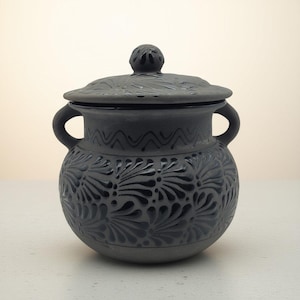 Black Talavera Bean Pot with Lid | Mexican Clay Frijolero