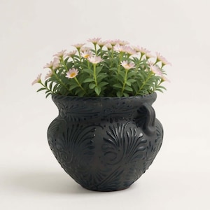 Maceta floral de Talavera / Diseño negro hecho a mano