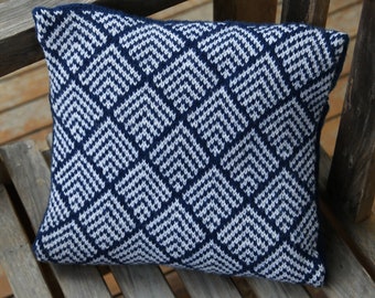 Deco Cushion - KNITTING PATTERN