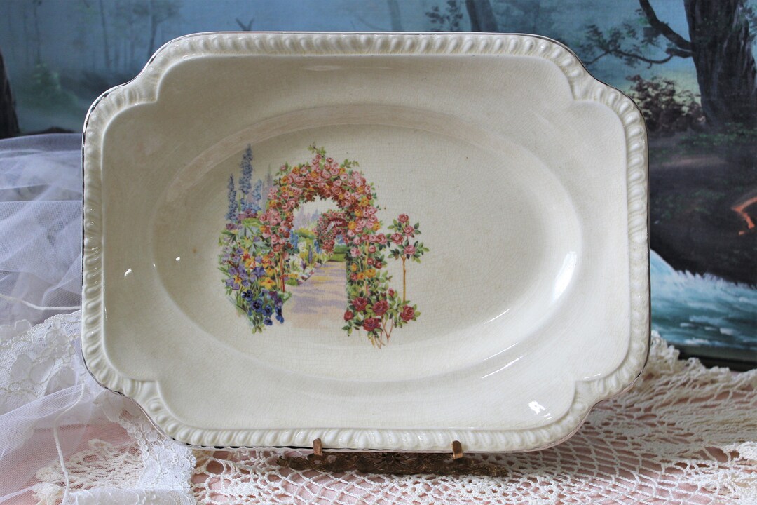Vintage Salem Heirloom Floral Archway Floral Rectangle Plate Serving