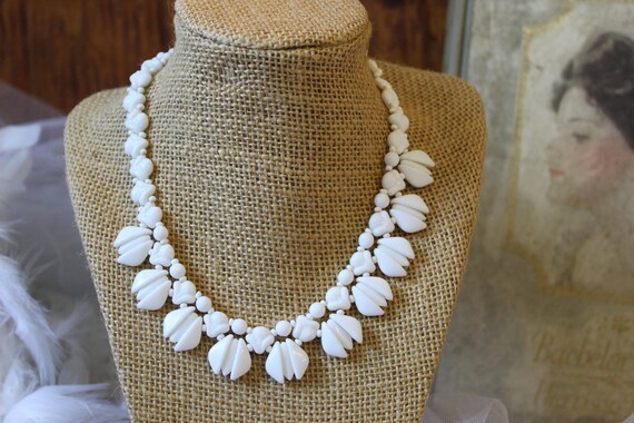 Vintage 30s Art Deco White Milk Glass Drop Bead B… - image 4