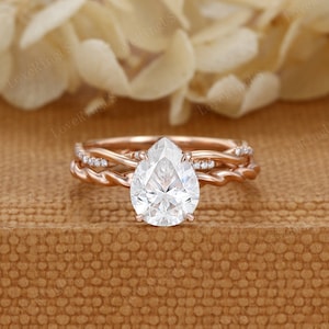 Conjunto exclusivo de anéis de noivado de moissanita com pera Anel de noivado em ouro amarelo Anel de casamento vintage com diamantes torcidos Conjunto de noiva Promessa Aniversário
