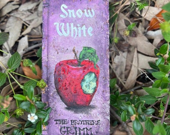 Snow White Garden or Mantle Brick Book