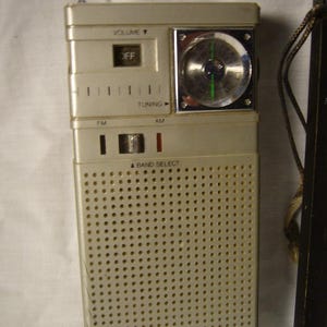 Tres radios Transitor antiguas: GE, Emerson y Gran Prix imagen 2