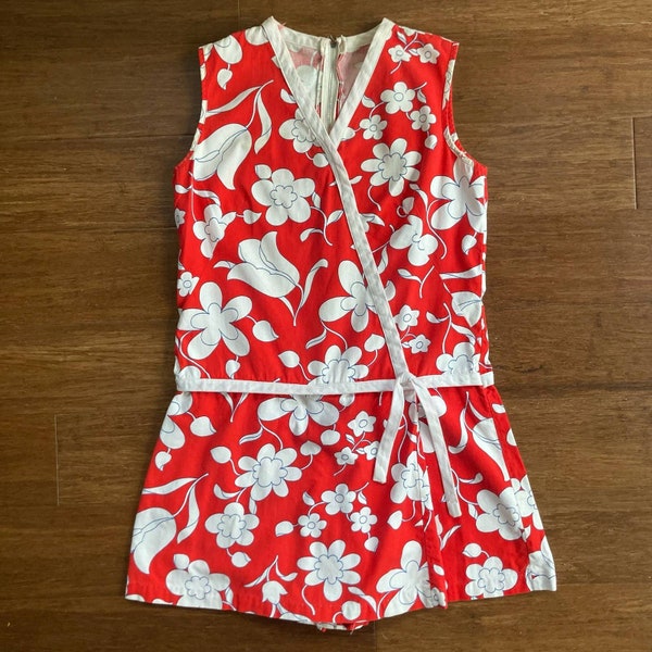 Vintage 60s Womens Red Floral Playsuit Romper Mod Mini Dress // Size Medium