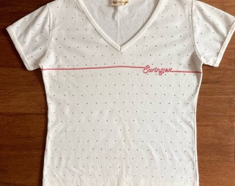 Vintage 70s / 80s Swinger Short Sleeve White Polka Dot V Neck Baby Tee Shirt by Elaine Benedict // Size Medium