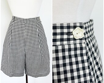 Vintage 90er Jahre Dot 50er schwarz weiß Gingham High Rise karierte Shorts von F.L. Malik // Größe Large