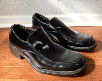 Vintage 90s Does 60s Women’s Black Patent Leather Brogues Loafers Square Toe Shoes // Size 39