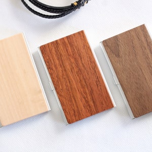 Cartera de tarjeta de visita personalizada de nogal, hecha de madera de nogal de alta calidad, regalo creativo para él, ella y para uso personal.