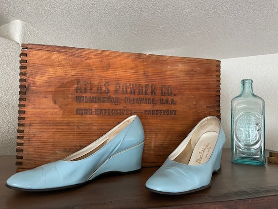 Vintage Lloyd Gotchy Shoes, Wedge Pumps, Cyan Blu… - image 5
