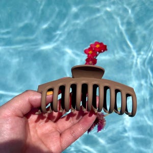 Large Hair claw clips/ Hair accessories/ hair claw clips.