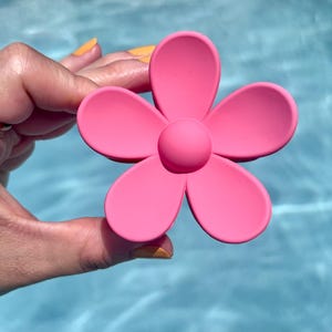 Hair claw clips/ Hair accessories/ flower hair claw clips.