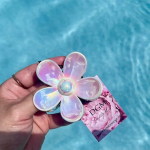 Hair claw clips/ Hair accessories/ flower hair claw clips.