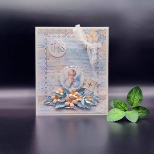 Carte de première communion faite main, carte de voeux de communion pour garçons, carte religieuse avec fleurs en papier, carte d'ange, carte de confirmation dans une boîte cadeau