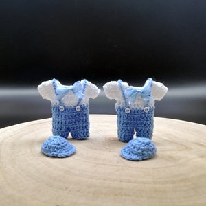 Mini tute e cappelli fatti a mano, souvenir in maglia, souvenir di battesimo per neonati, mini tute in bianco e blu, regalo di benvenuto per neonati