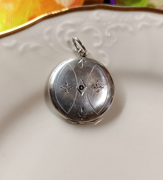Antique Art Nouveau pendant, Silver locket made i… - image 2