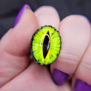 Oval Dragon Eye RPG DND Fantasy Cosplay Ring