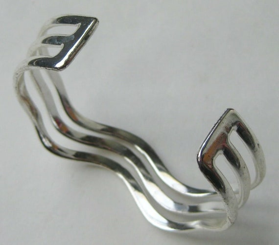 Sterling Silver - Cuff Bracelet - Stylish and Con… - image 3