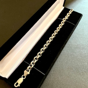 Sterling Silver - Chunky Chain Link Bracelet (unisex), 8&quot; Long, 13.87g., Marked: 925, ITALY, Velvet Presentation Box Included.