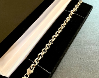 Sterling Silver - Chunky Chain Link Bracelet (unisex), 8" Long, 13.87g., Marked: 925, ITALY, Velvet Presentation Box Included.