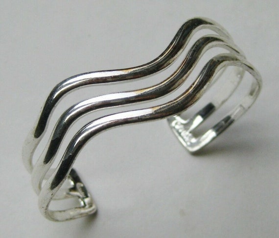 Sterling Silver - Cuff Bracelet - Stylish and Con… - image 4