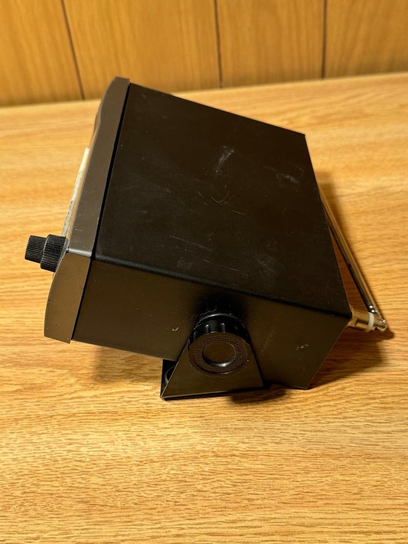 Radio Shack Pro652 Digital Apco P25 Trunking Desktop Mobile Scanner