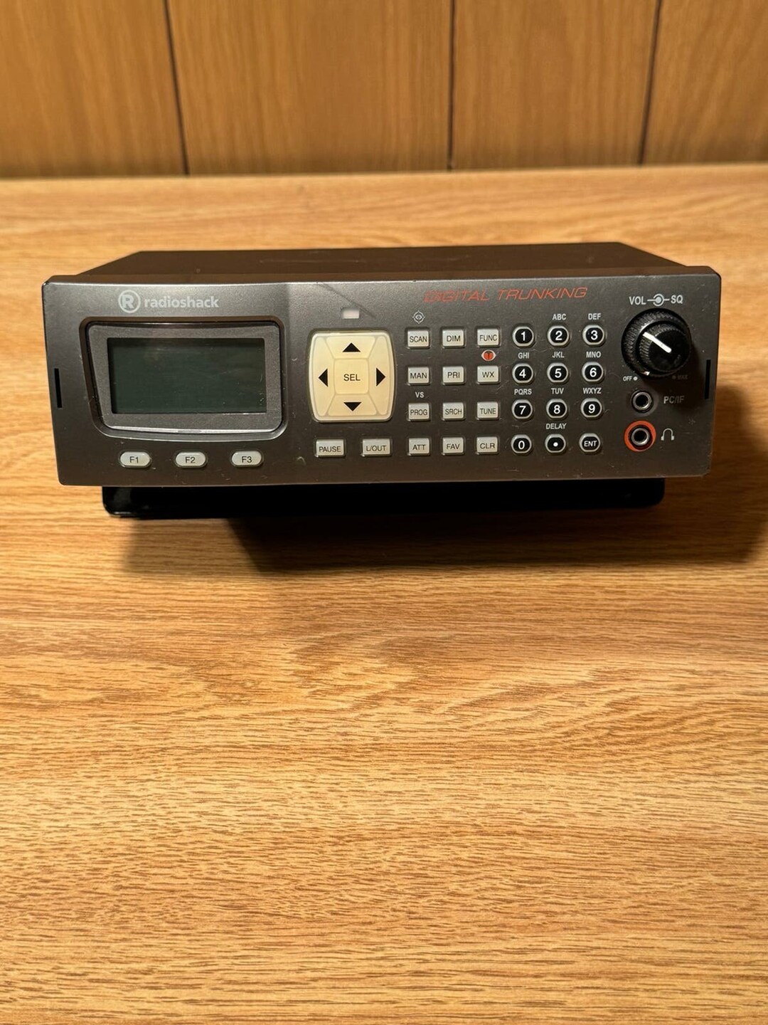 Radio Shack Pro652 Digital Apco P25 Trunking Desktop Mobile Scanner