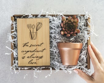 Live Succulent Plants Gift Box, Wood Anniversary Card Gift, Couples Engagement Gift, Cute Gift for Wife Husband Girlfriend Boyfriend