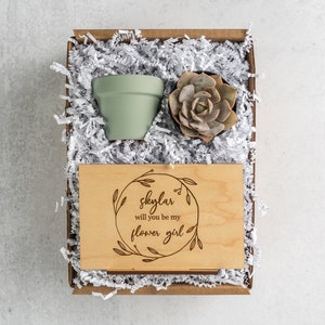 Custom Flower Girl Proposal Gift Box for Her, Will you be my Flower Girl Succulent Gift Box, Personalized Gift Box for Wedding Party