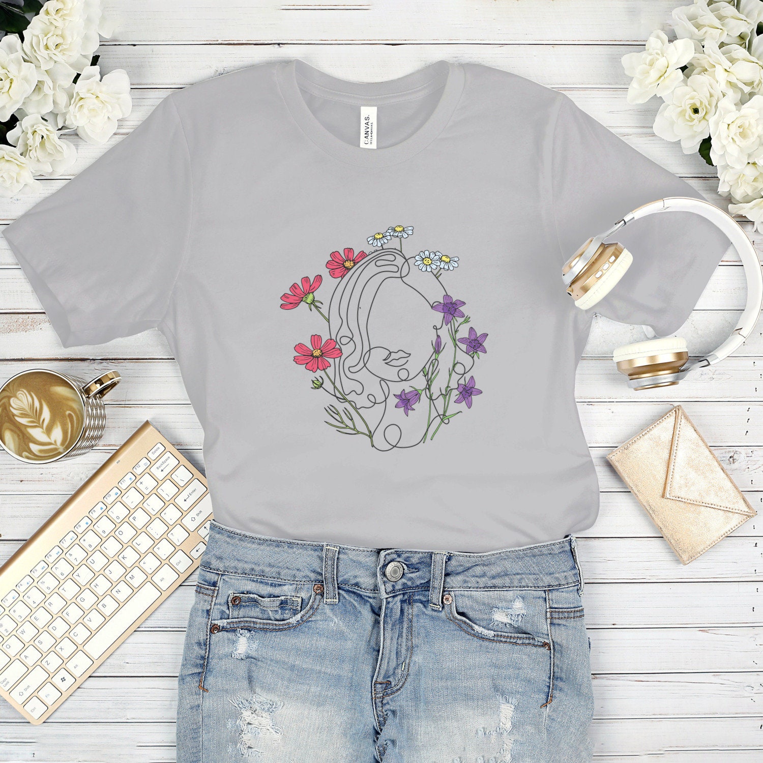 ■ANDERSSON BELL■ Kyra Blooming Fabric Flower T-Shirt atb11 anderssonbell | KYRA BLOOMING FABRIC FLOWERS T-SHIRT