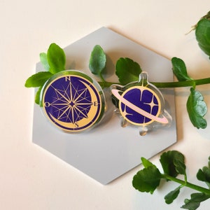 Pins 40mm space theme, wind rose and starry planet