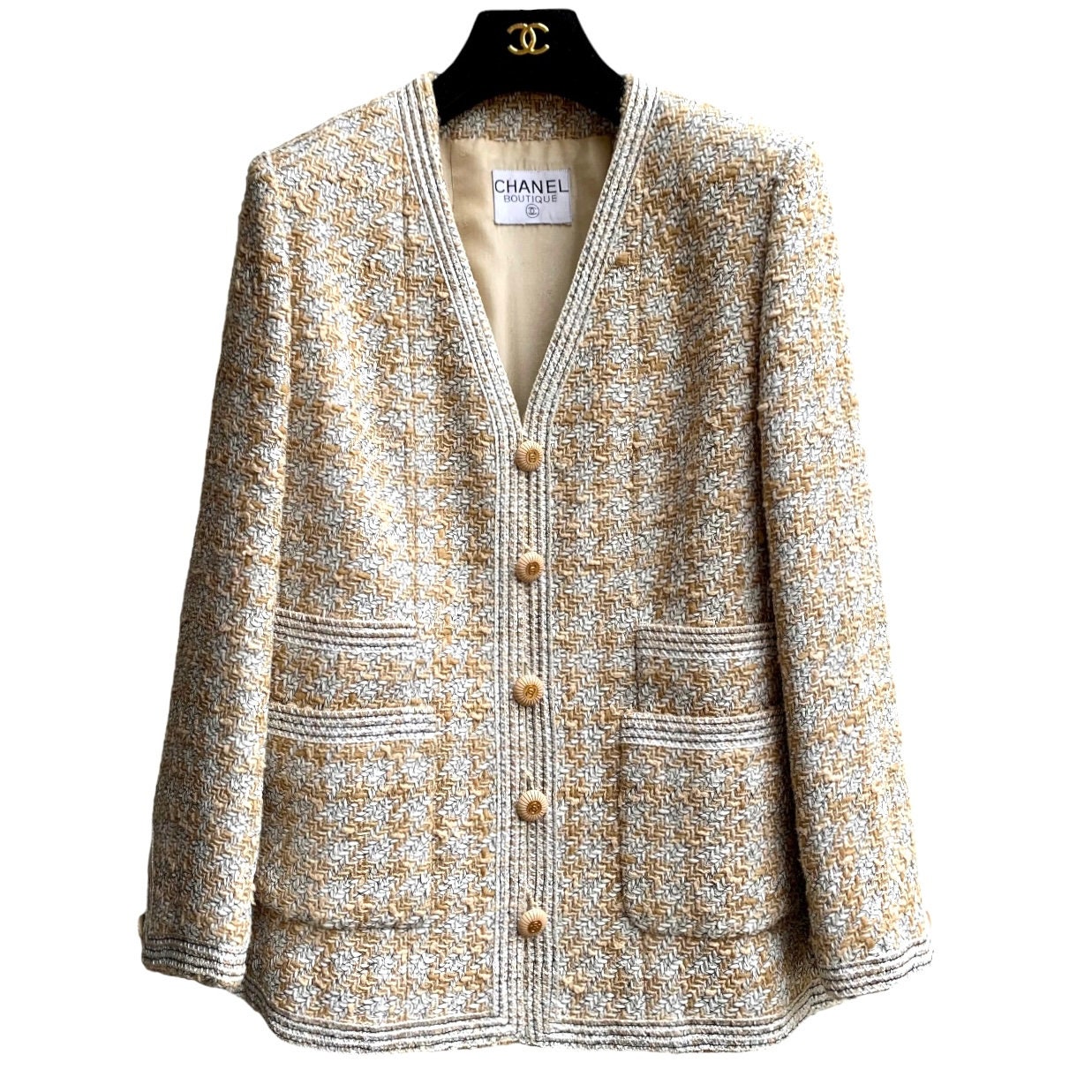 Tweed jacket Chanel Ecru size 36 FR in Tweed  19516030