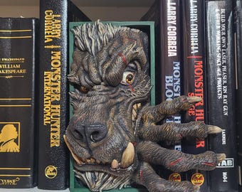 Werewolf Book Nook