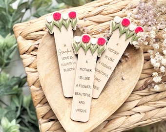 Personalized Mom Flower Bookmark: Laser Engraved Wooden Gift