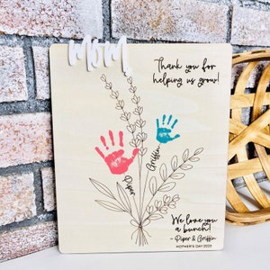 Handprint Sign, DIY Mother’s Day Sign, Mother’s Day Gift, Children’s Handprint, Gift for Mom Grandmother, Floral Handprint Sign, Kids Names